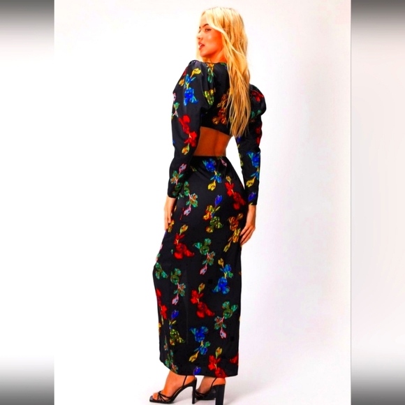 Maxi Dress Satin Inspired Cutout Long Sleeves Lightweight Designer M NWT - Picture 3 of 10